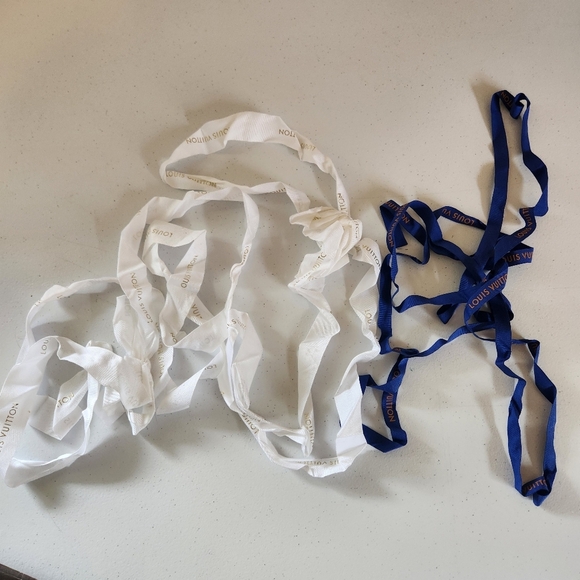 Louis Vuitton Gift Wrap Logo Ribbon White Blue Gold - Picture 2 of 3